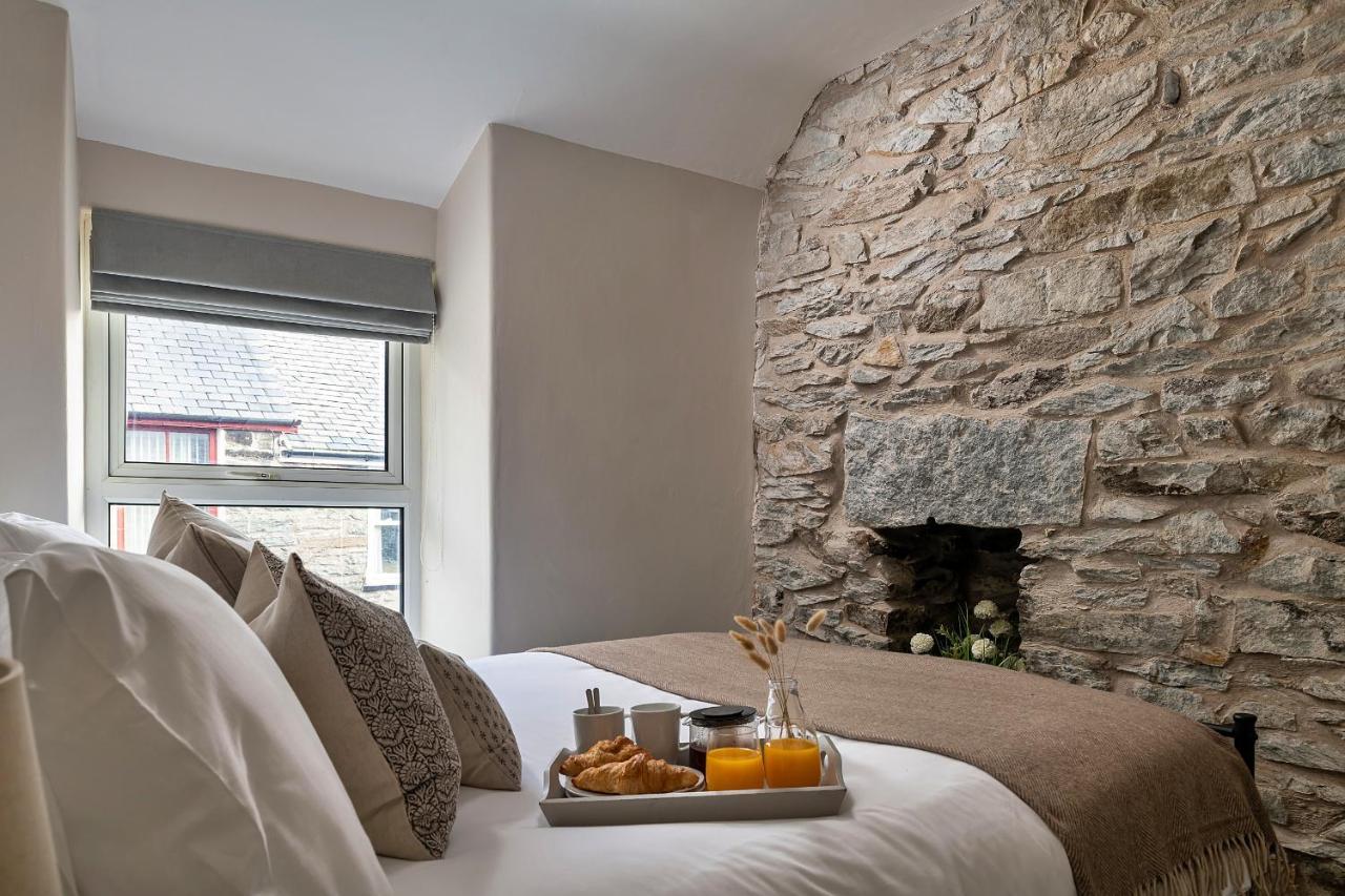 Finest Retreats - Bwthyn Llechi, Slate Cottage ブライナイ・フェスティニオグ エクステリア 写真